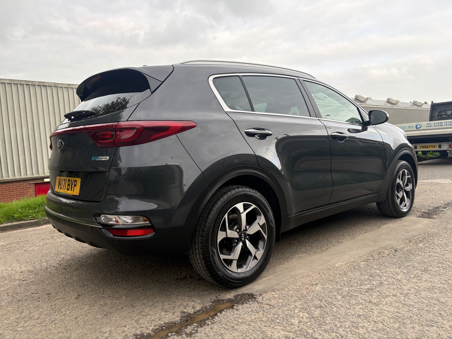 [ berth ]Kia Sportage