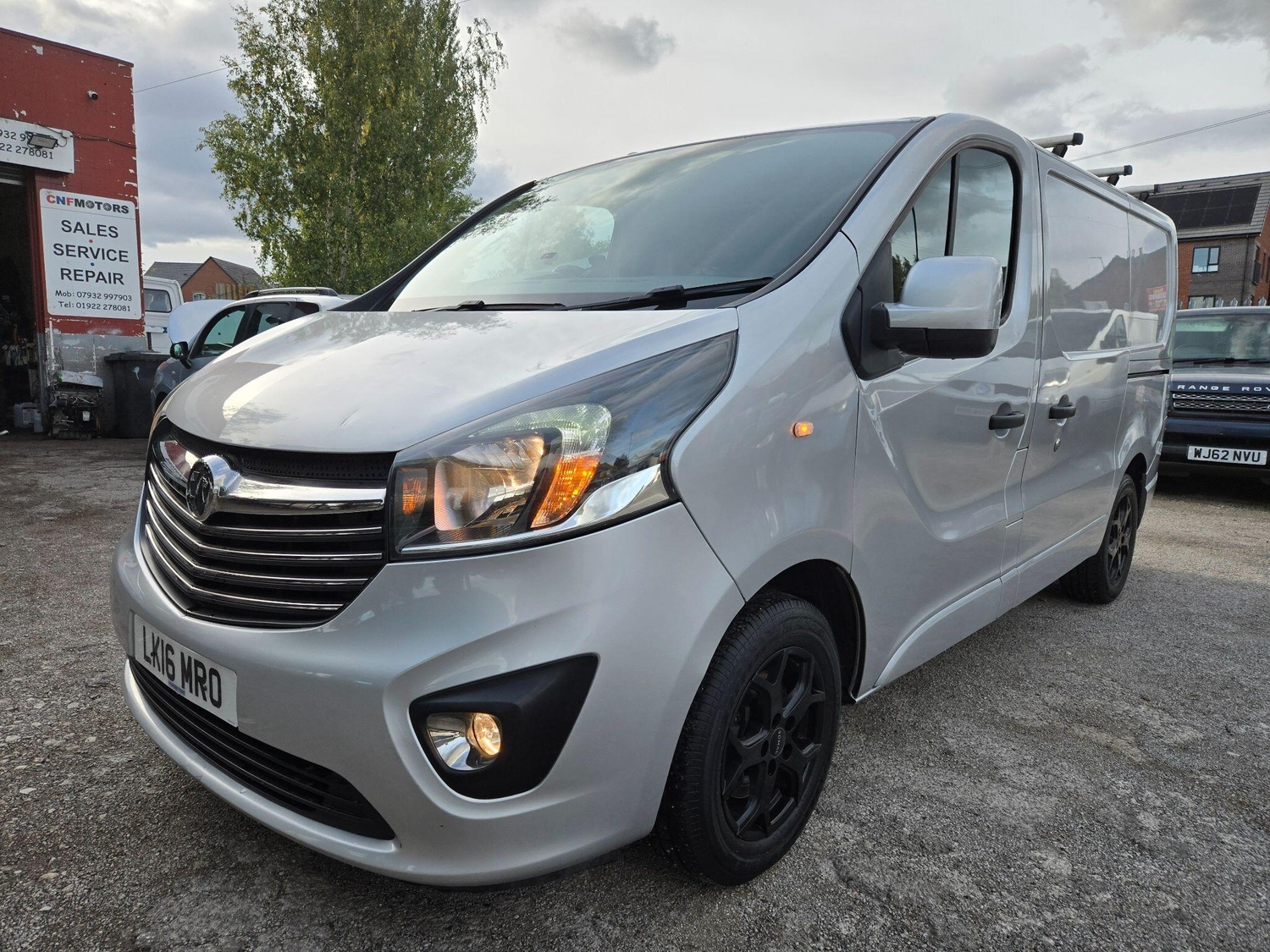 [ berth ]Vauxhall Vivaro