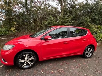 Nissan Pulsar 2016
