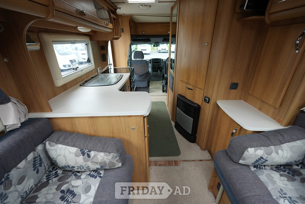 [2 berth ]Auto-Sleepers Berkshire