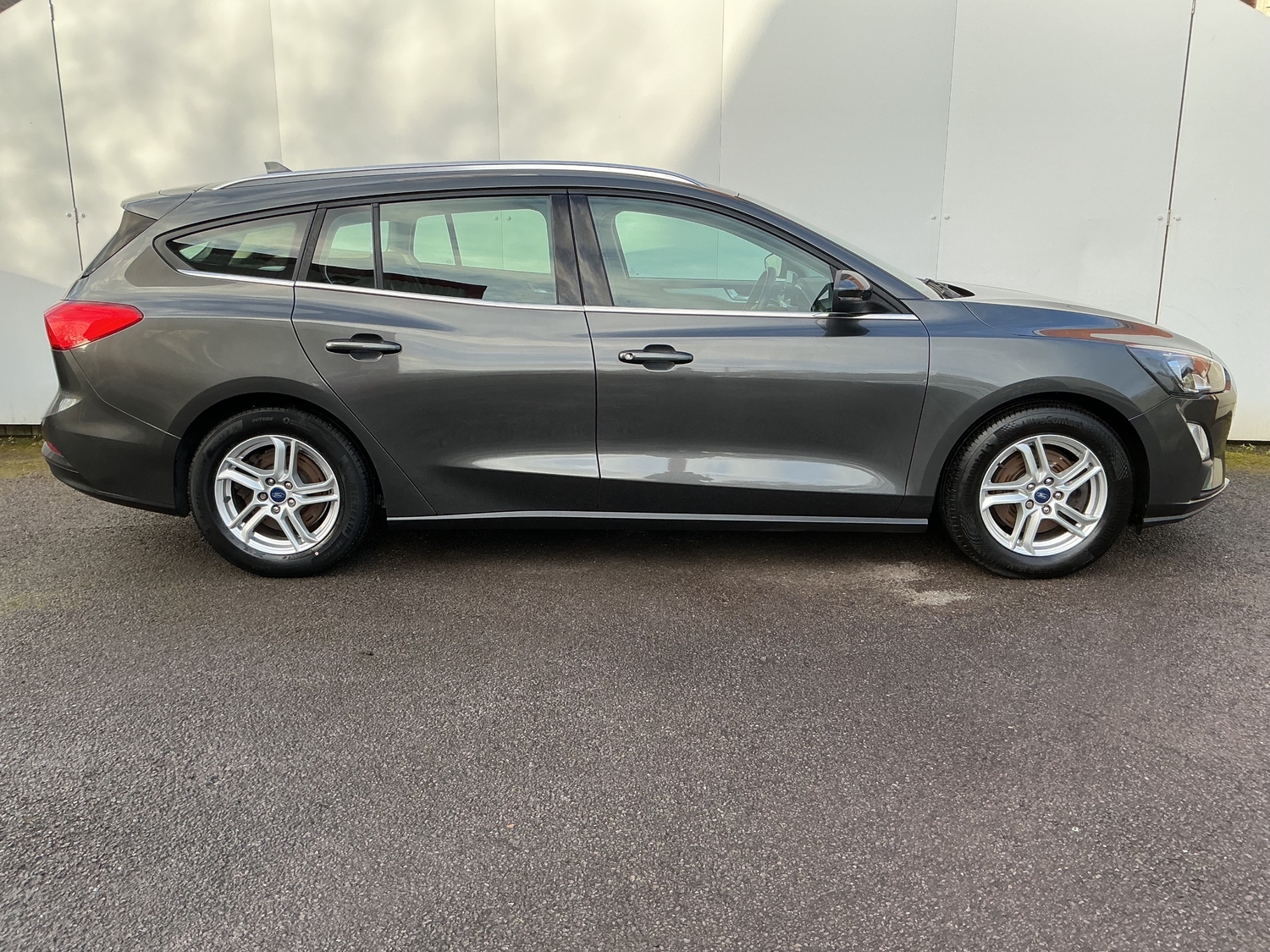 Ford Focus 2019 - Cars in Porth