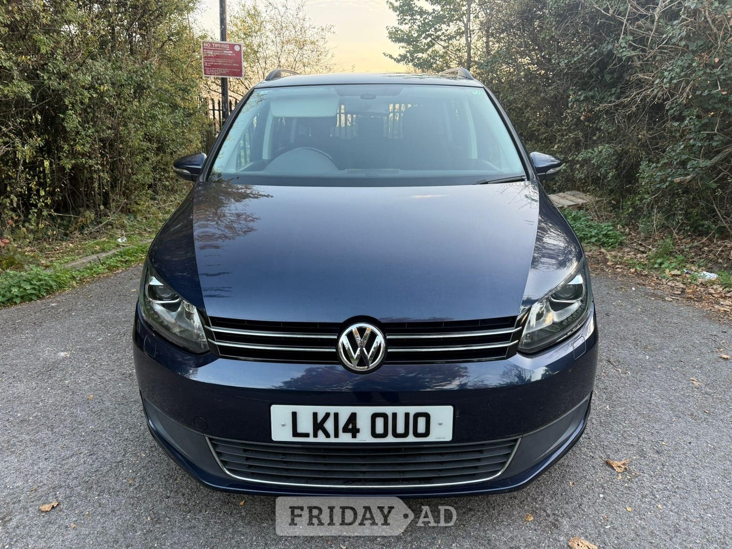 Volkswagen Touran 2014 - Cars in Hayes