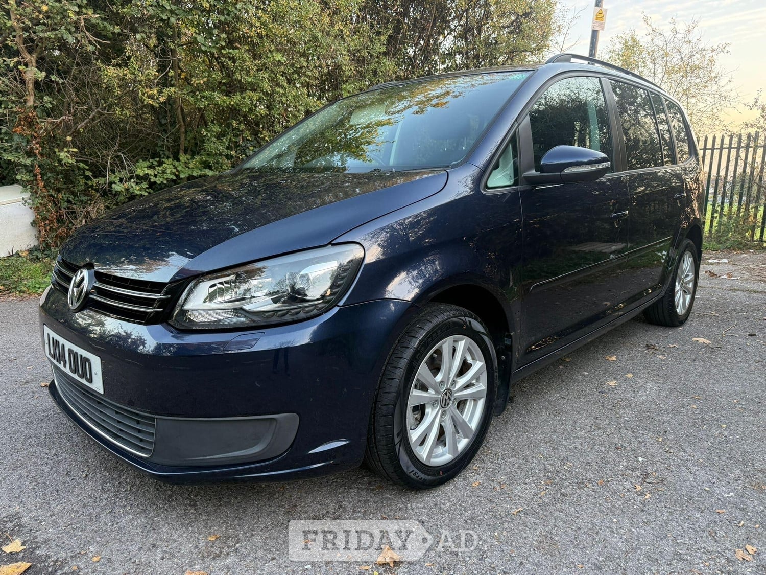 [ berth ]Volkswagen Touran