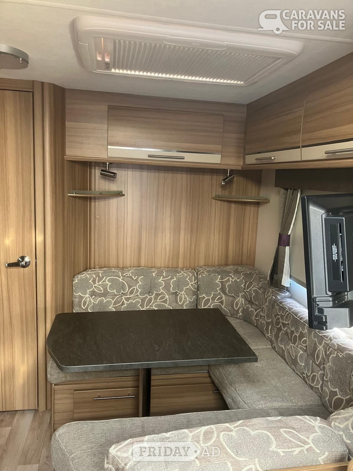 Lunar Quasar 2015 - Motorhomes & Caravans