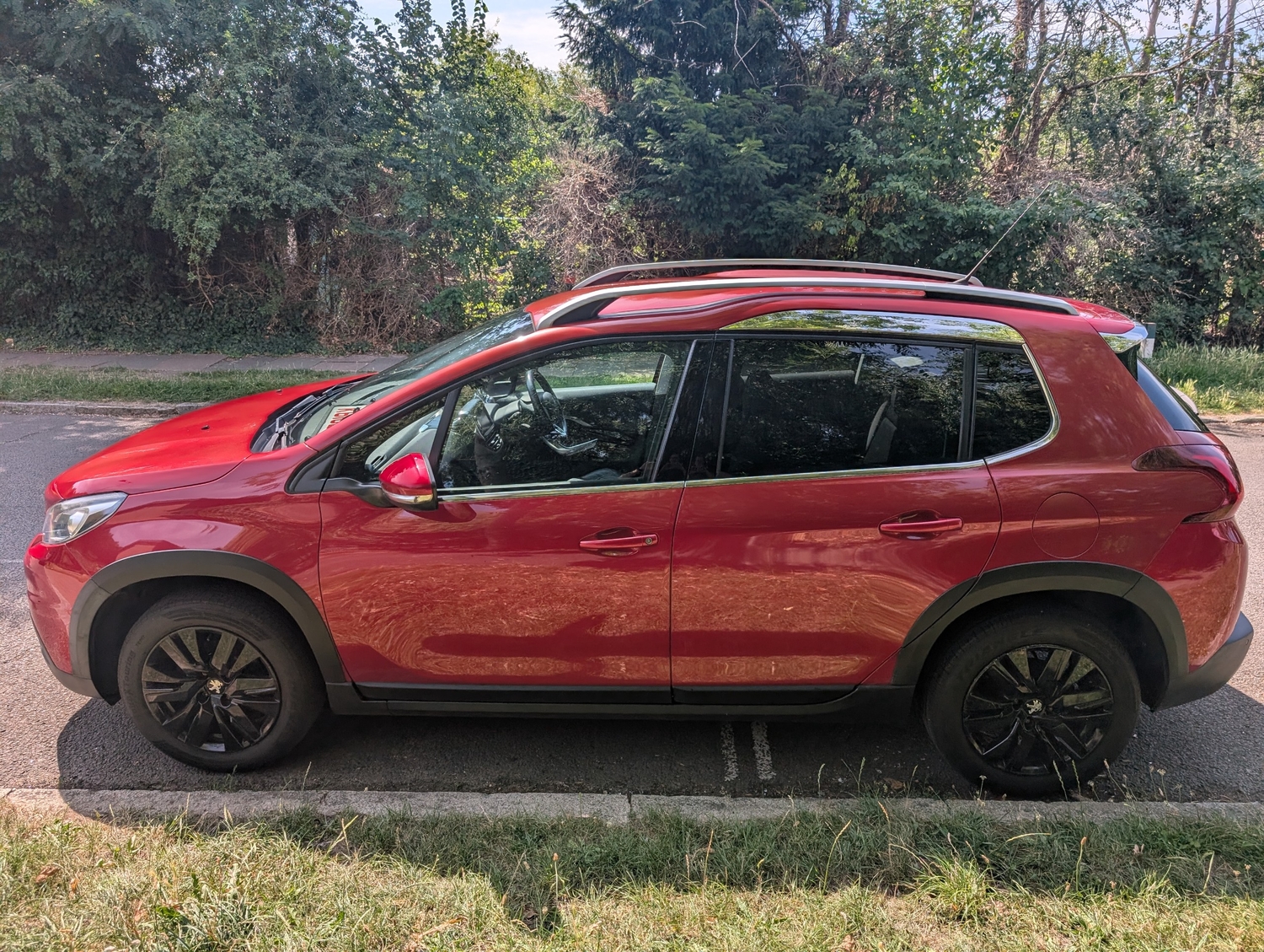 Peugeot 2008 2017 - Cars in Wembley