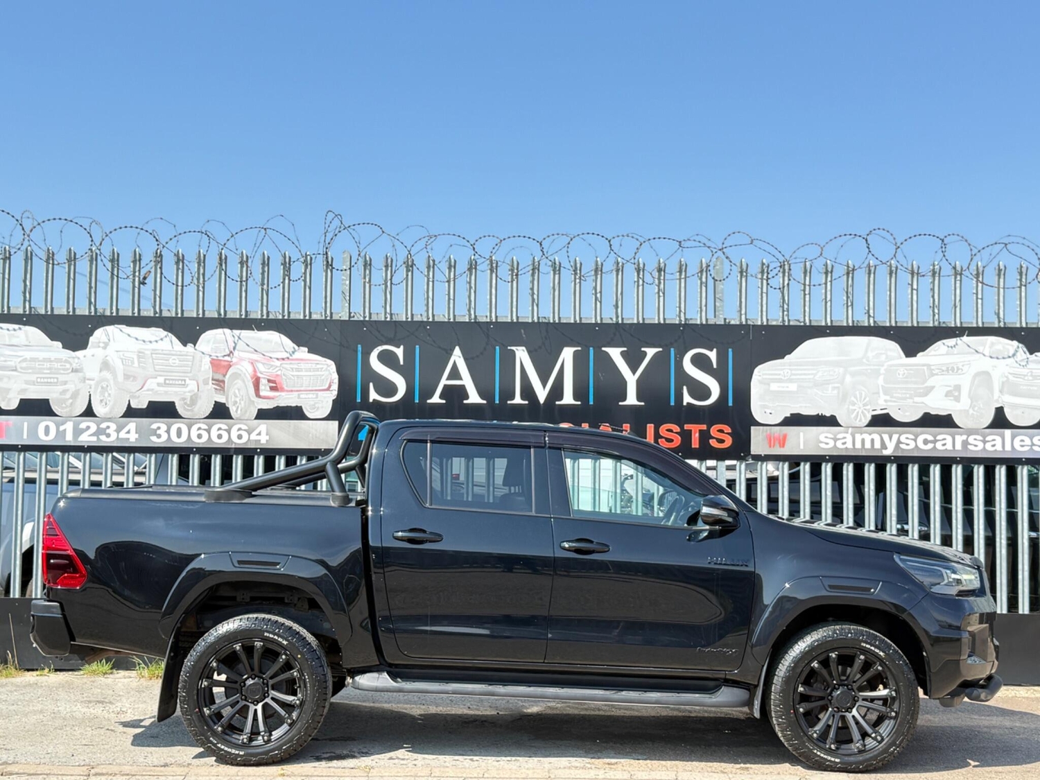 [ berth ]Toyota Hilux