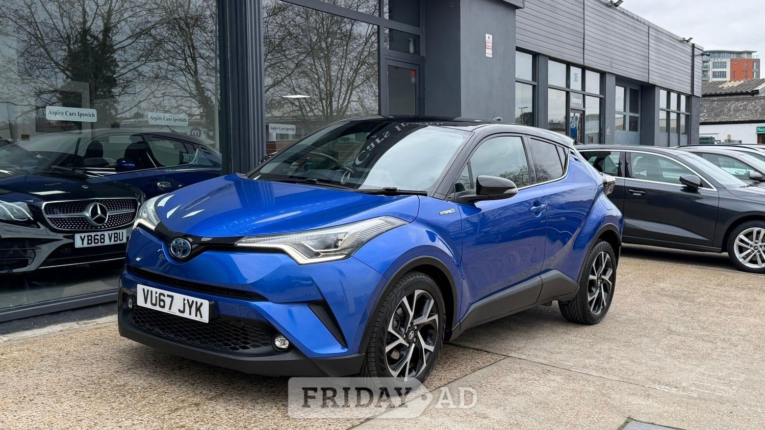 [ berth ]Toyota C-HR