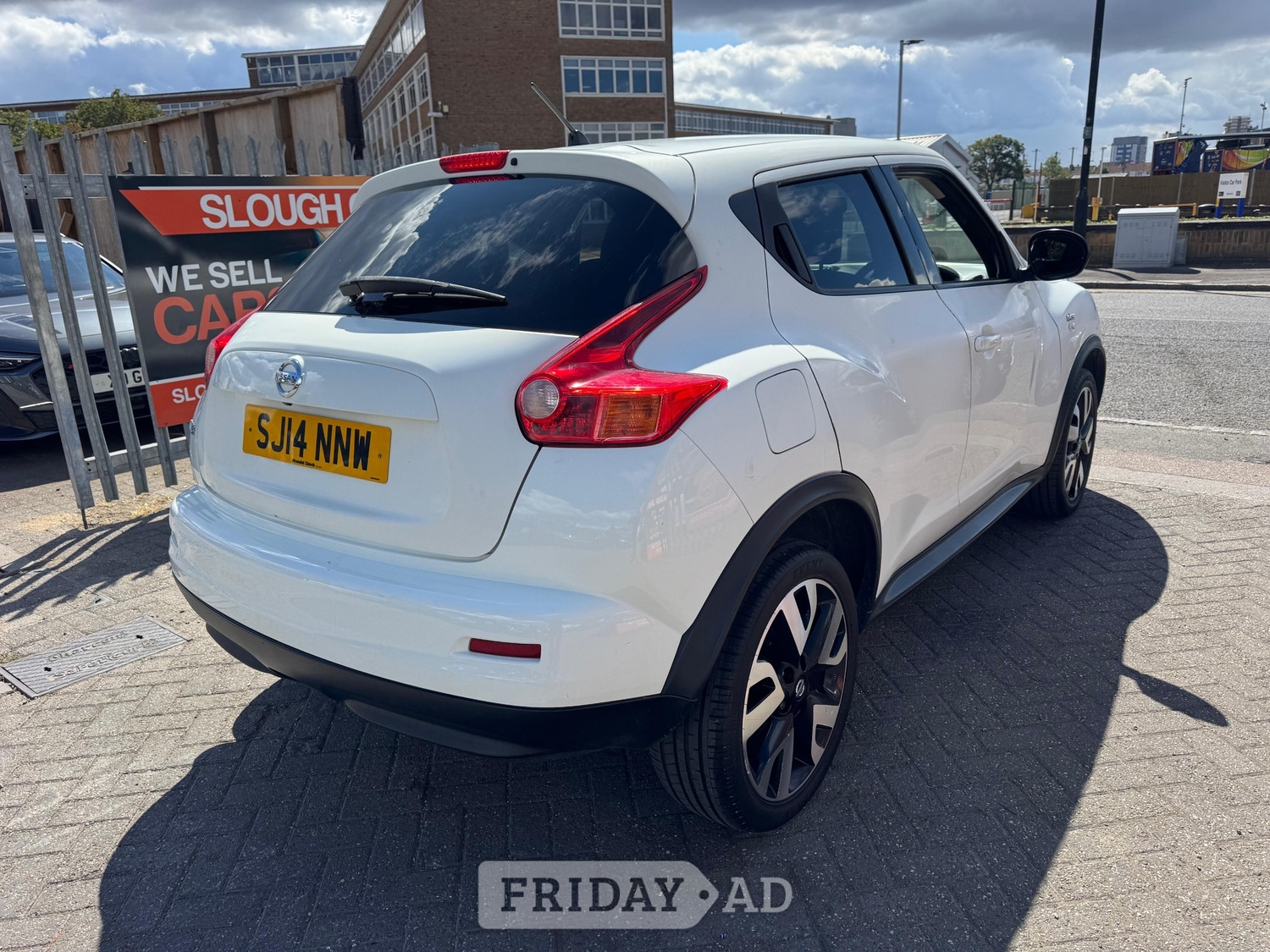Nissan Juke 2014 - Cars in Slough