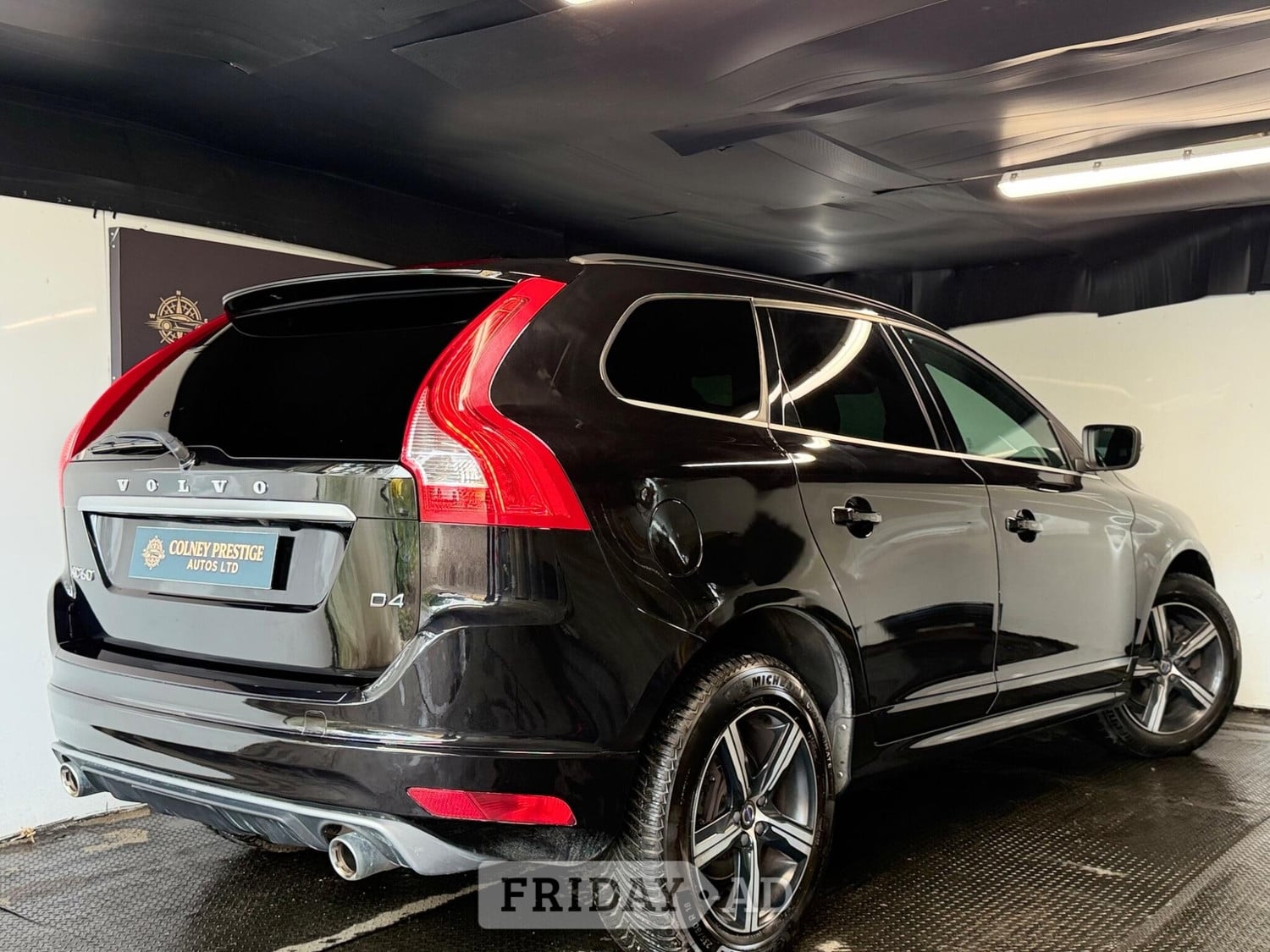 Volvo XC60 2017 - Cars