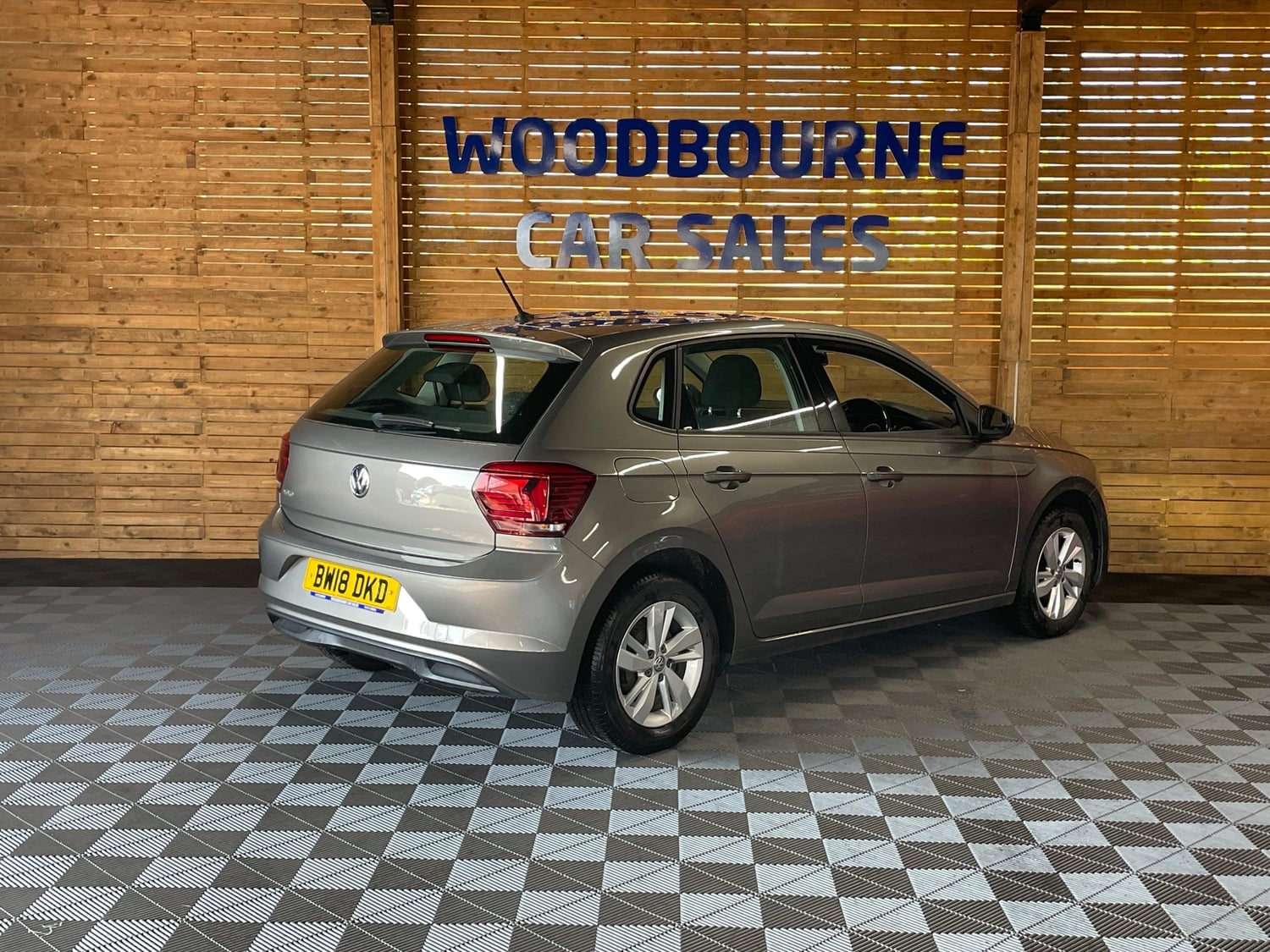 Volkswagen Polo 2018 - Cars in Brighton