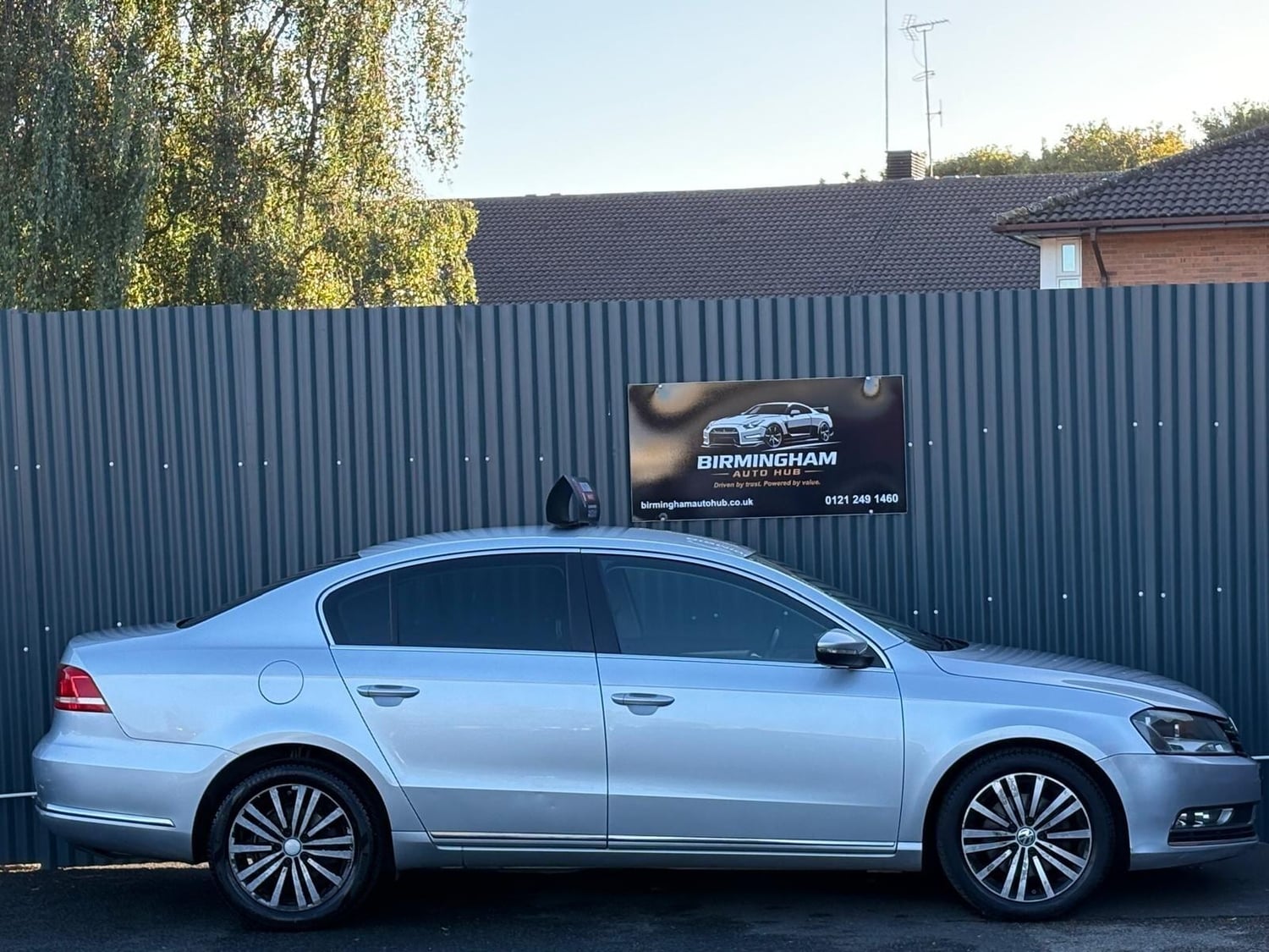 Volkswagen Passat 2012 - Cars