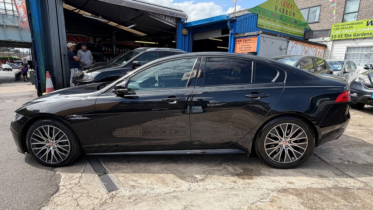 Jaguar XE 2019 - Cars