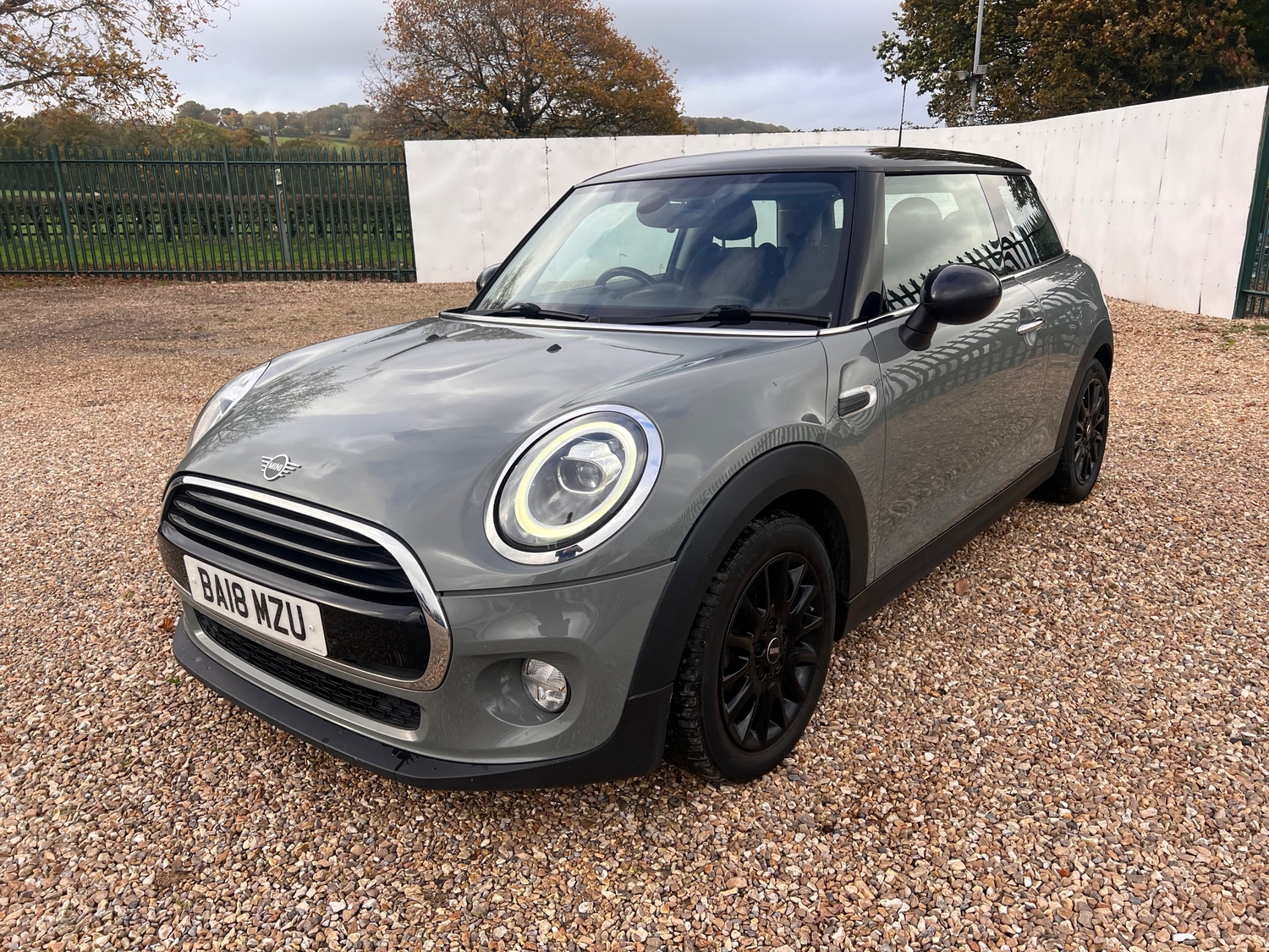 Mini Hatch 2018 - Cars in Axminster