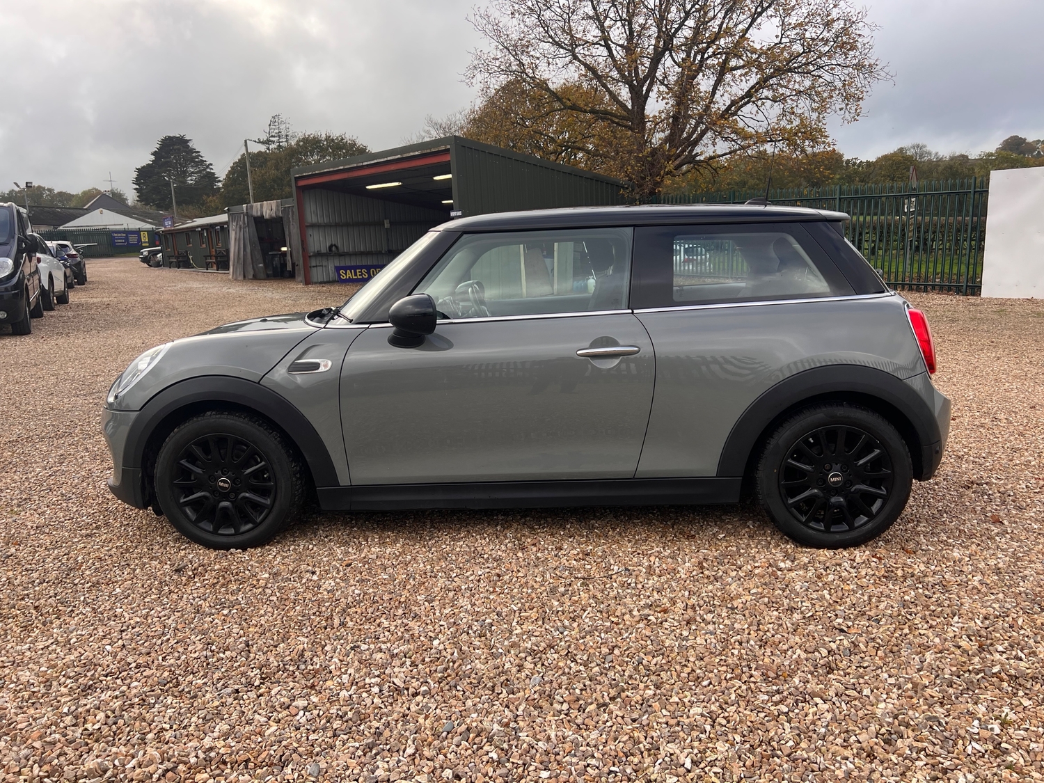 Mini Hatch 2018 - Cars