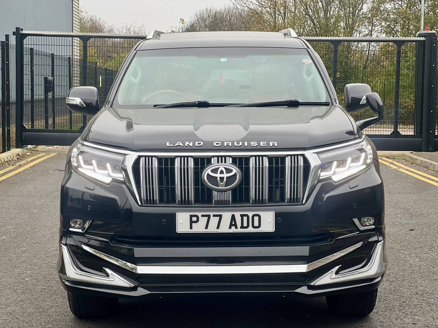 Toyota Prado 2014 - Cars in Coventry