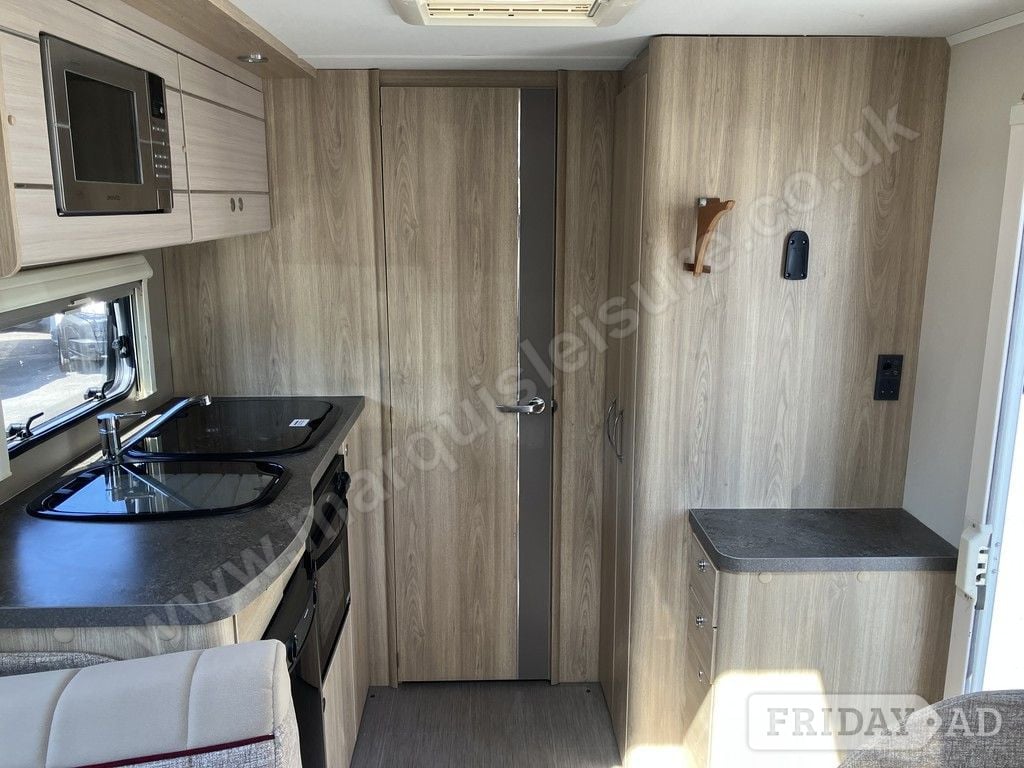 Elddis Majestic 105 2018 for sale - Motorhomes & Caravans in Guildford