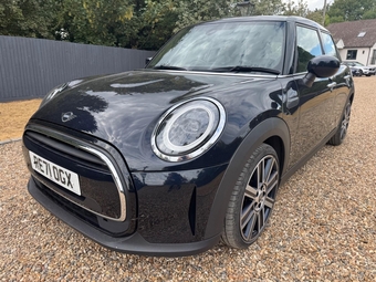 Mini Hatch 2021