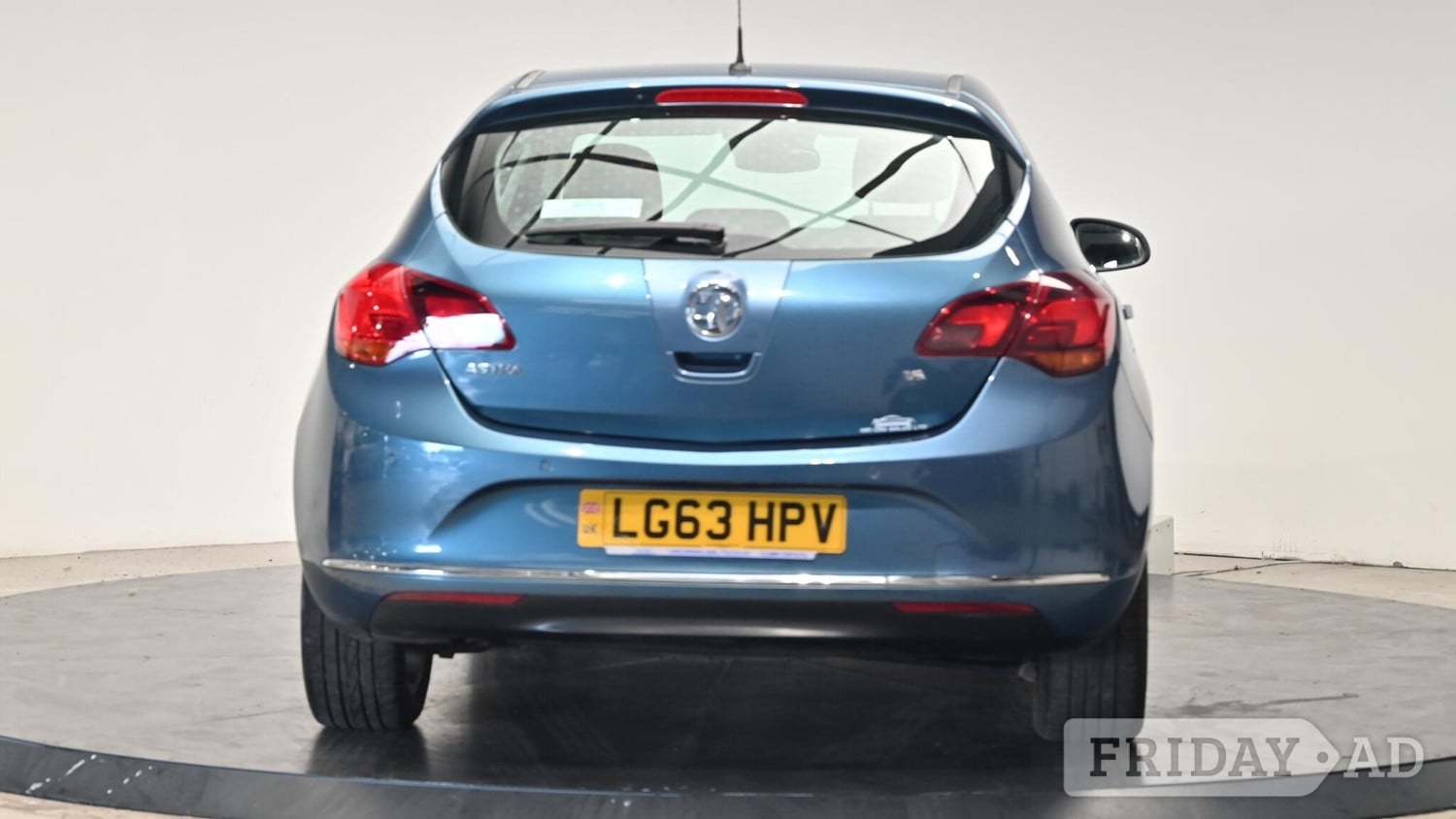 Vauxhall Astra 2013 - Cars