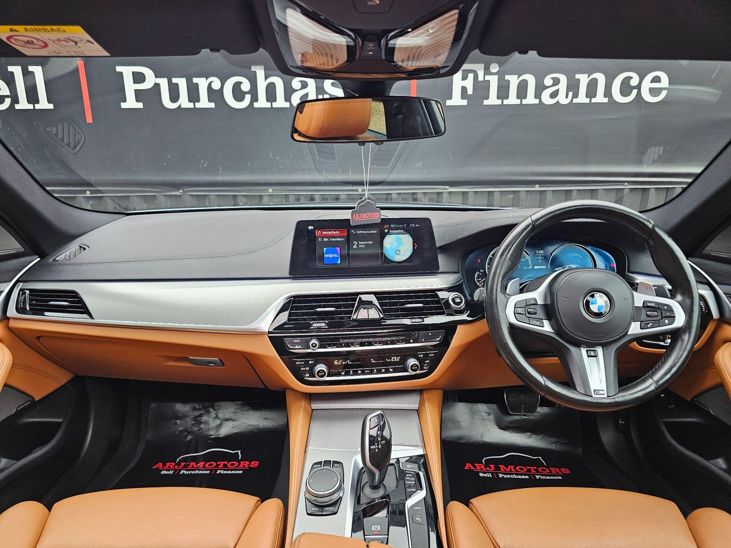 [ berth ]BMW 5 Series