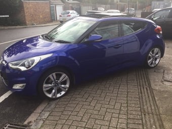 Hyundai Veloster 2012