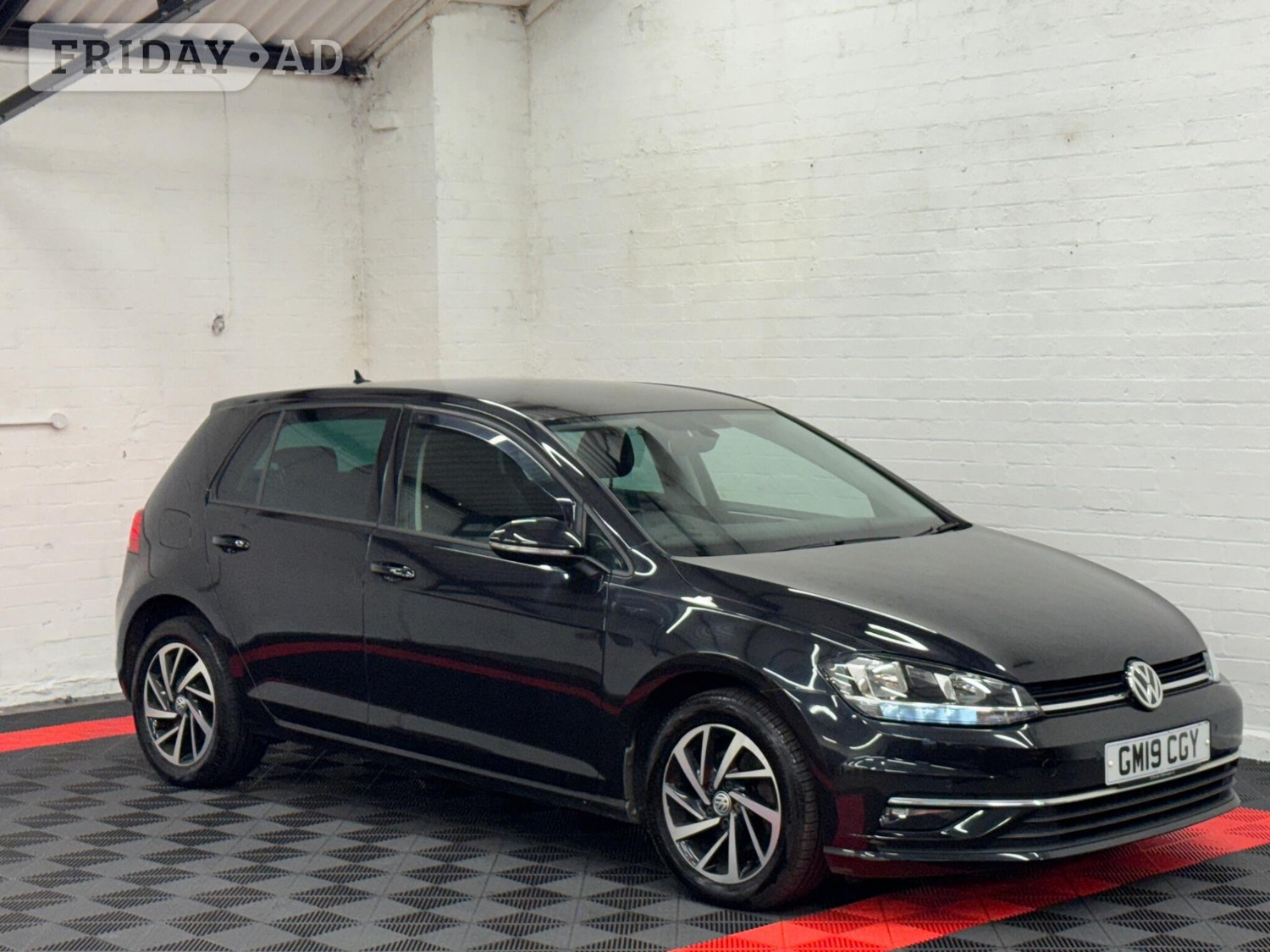 Volkswagen Golf 2019 - Cars in Birmingham