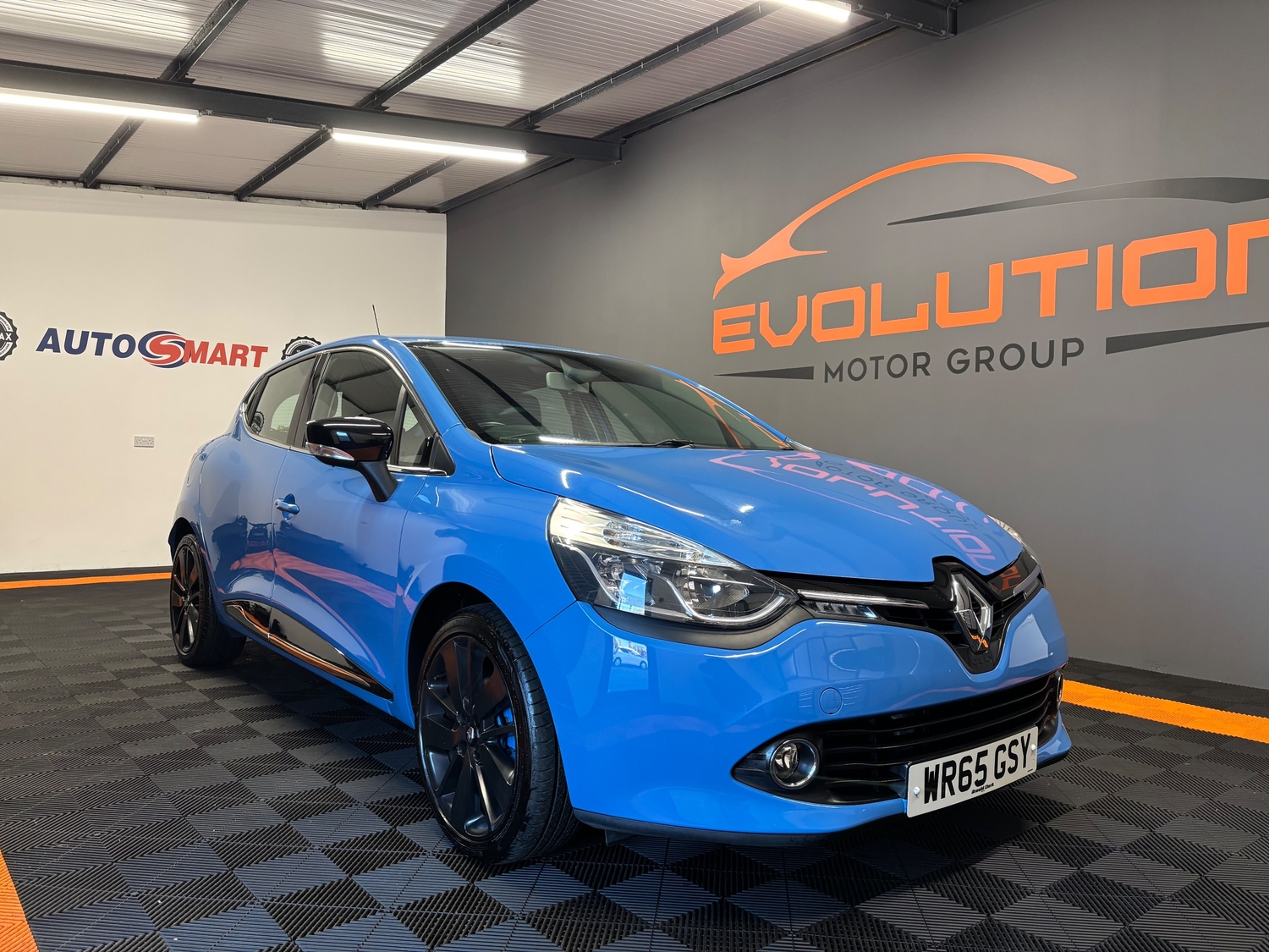 Renault Clio 2015 - Cars