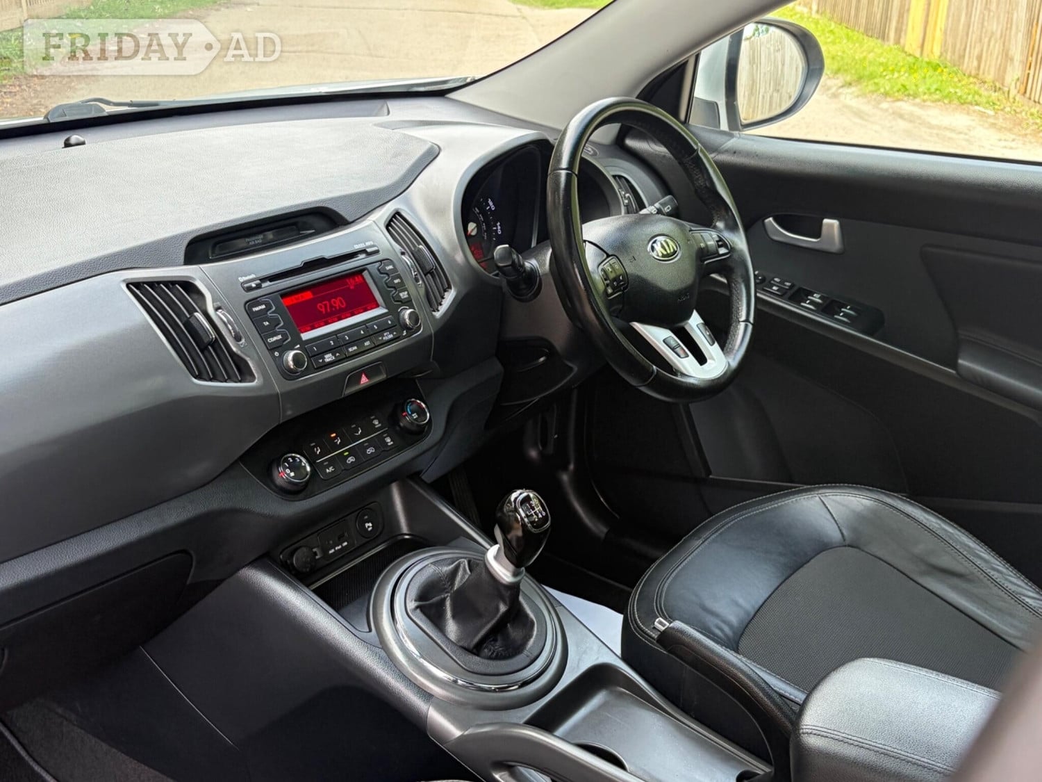 [ berth ]Kia Sportage