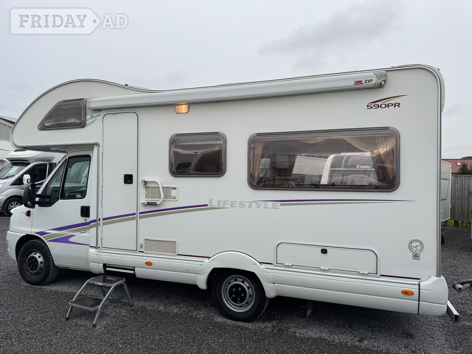 [ berth ]Swift Lifestyle 590 PR