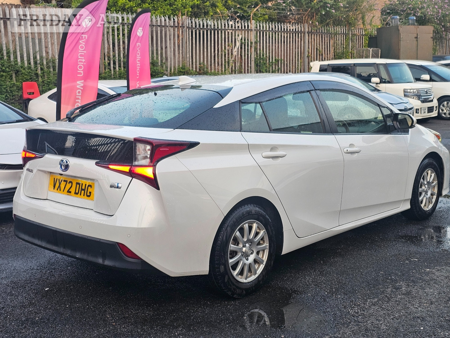 Toyota Prius 2022 - Cars