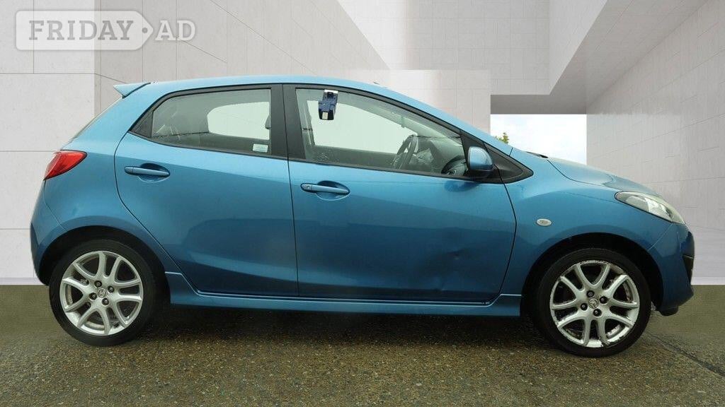 Mazda Mazda2 2012 - Cars