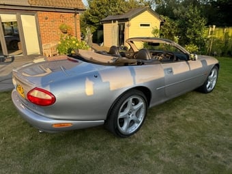 Jaguar XKR 2000