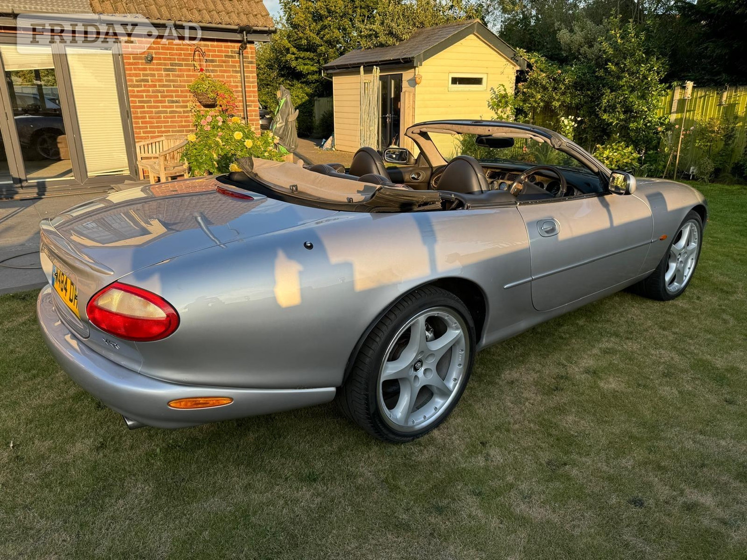 Jaguar XKR 2000 in Braintree