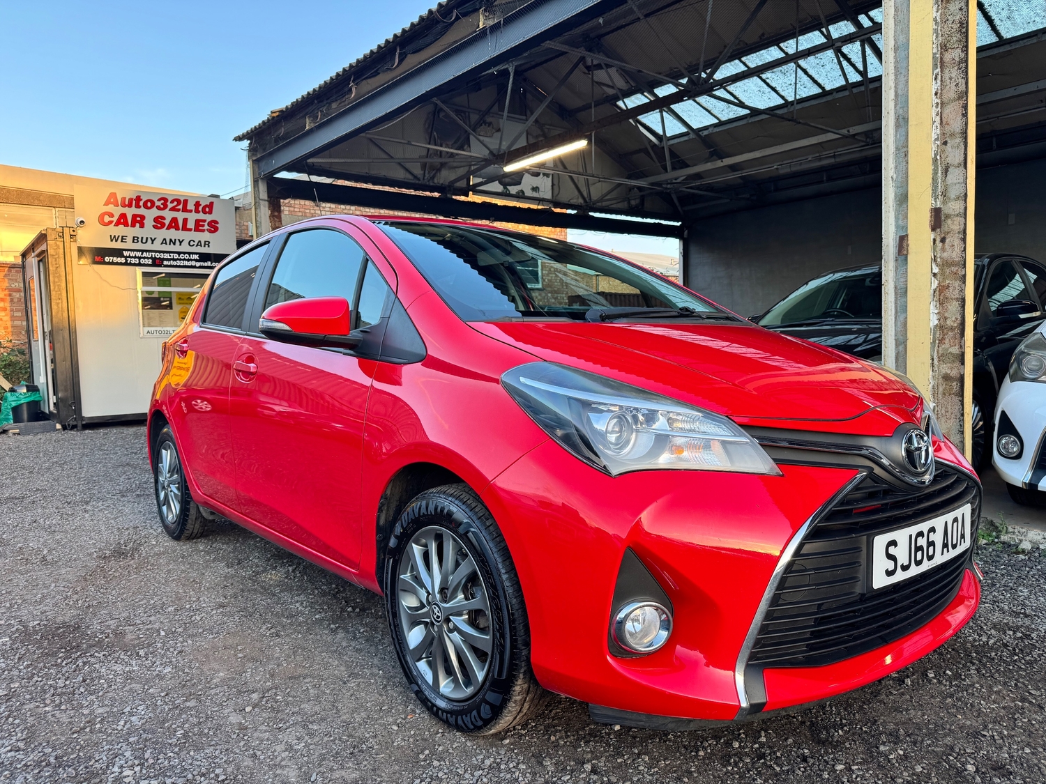 Toyota Yaris 2016 - Cars