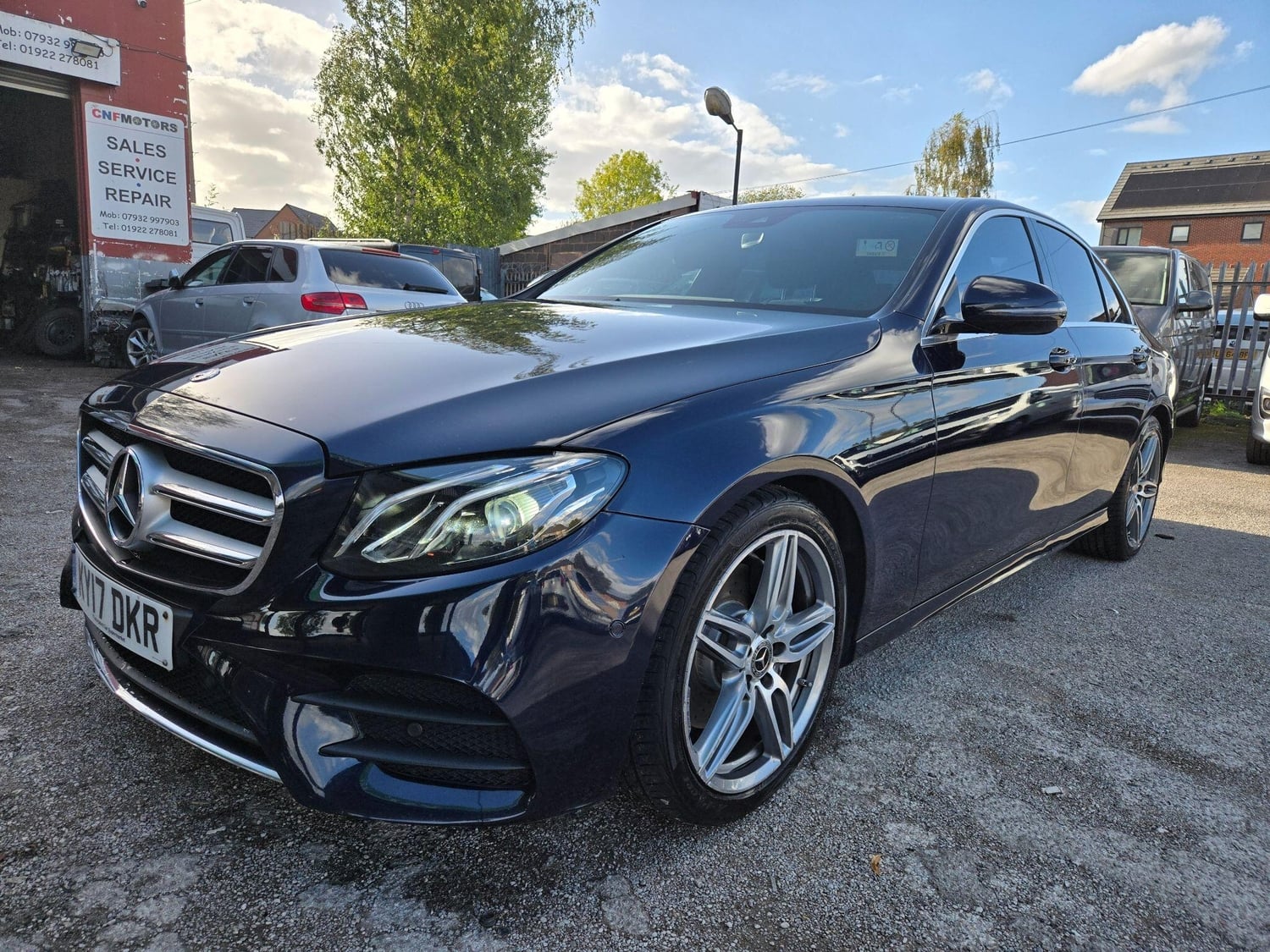 [ berth ]Mercedes-Benz E Class