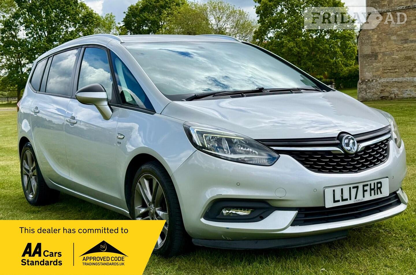 Vauxhall Zafira Tourer 2017 in Bedford