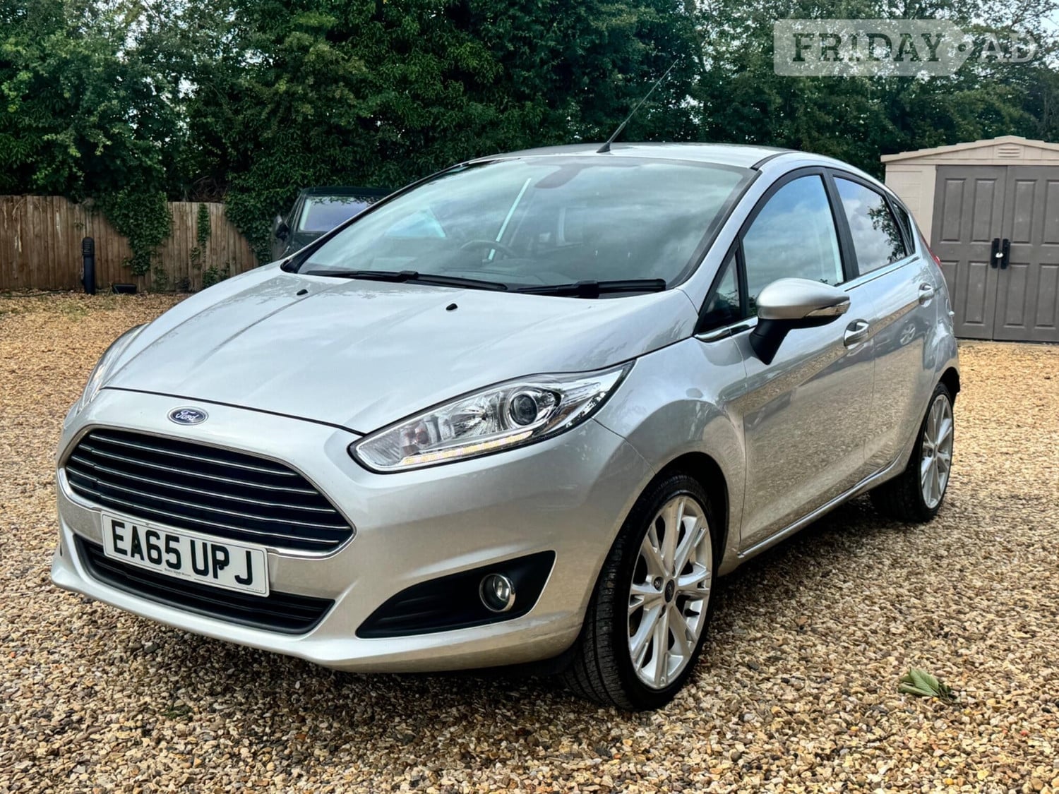 [ berth ]Ford Fiesta