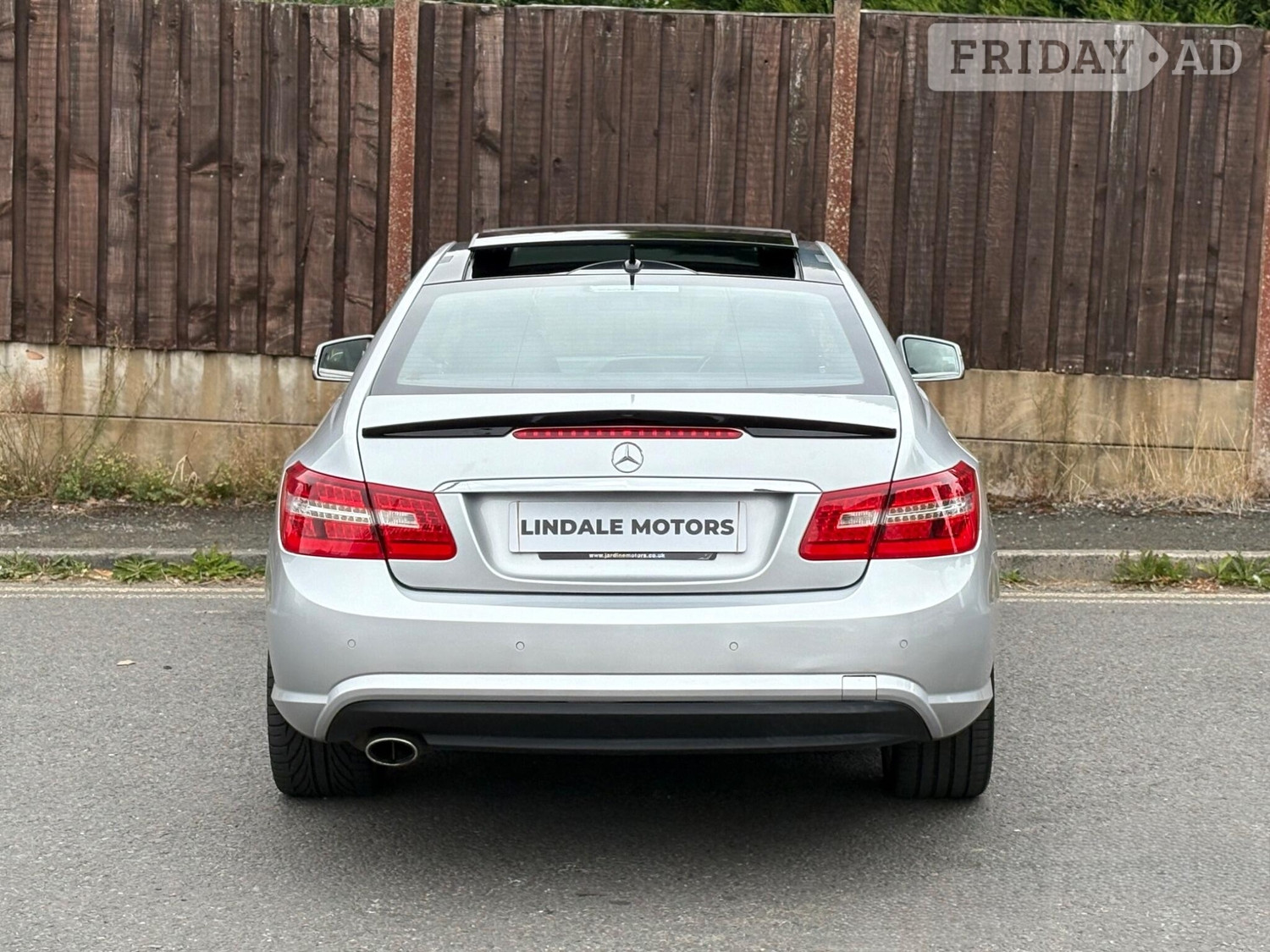 [ berth ]Mercedes-Benz E Class