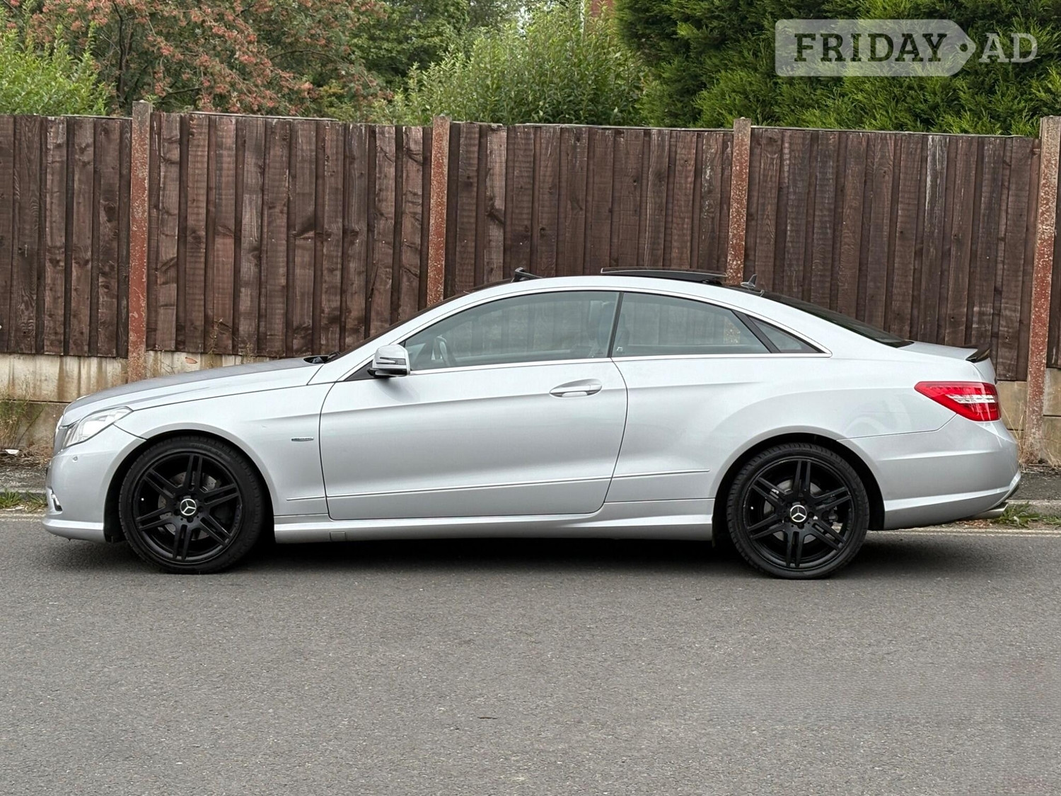 Mercedes-Benz E Class 2011 - Cars