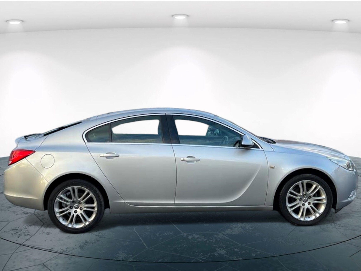 [ berth ]Vauxhall Insignia