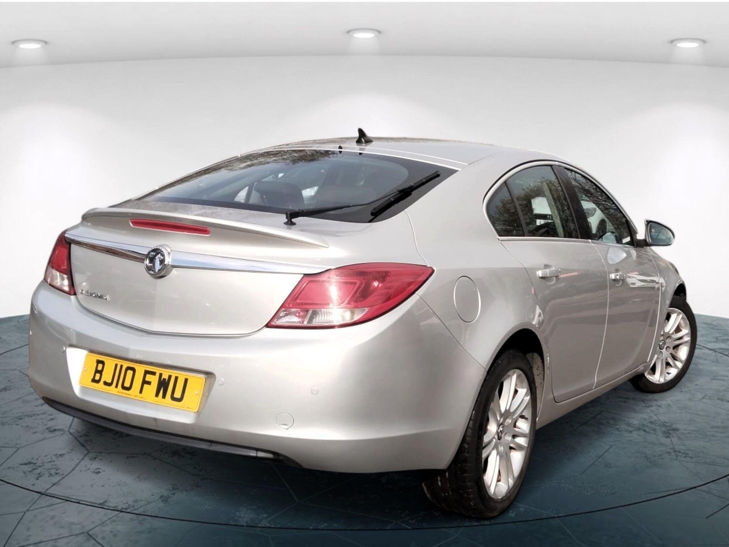 Vauxhall Insignia 2010 - Cars in Walsall