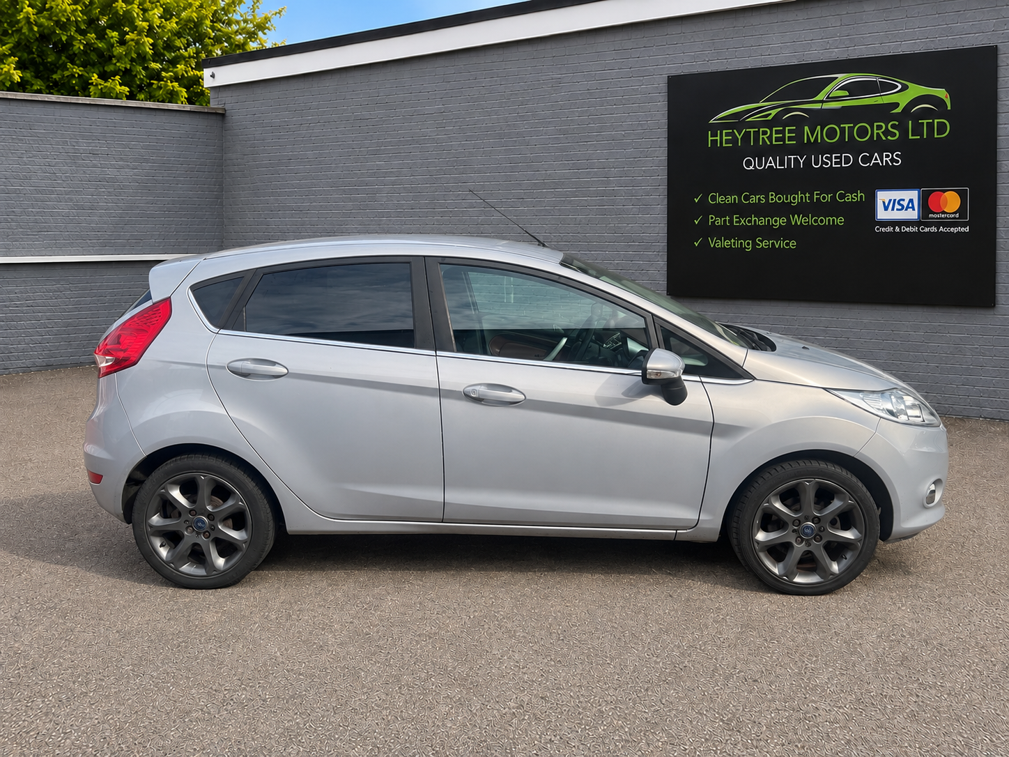 Ford Fiesta 2010 - Cars