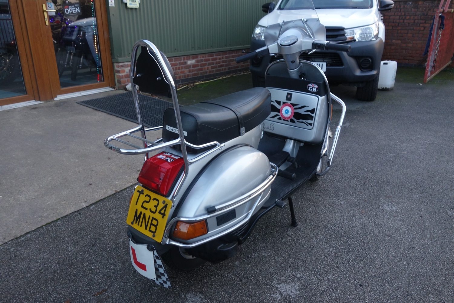 [ berth ]Piaggio T5