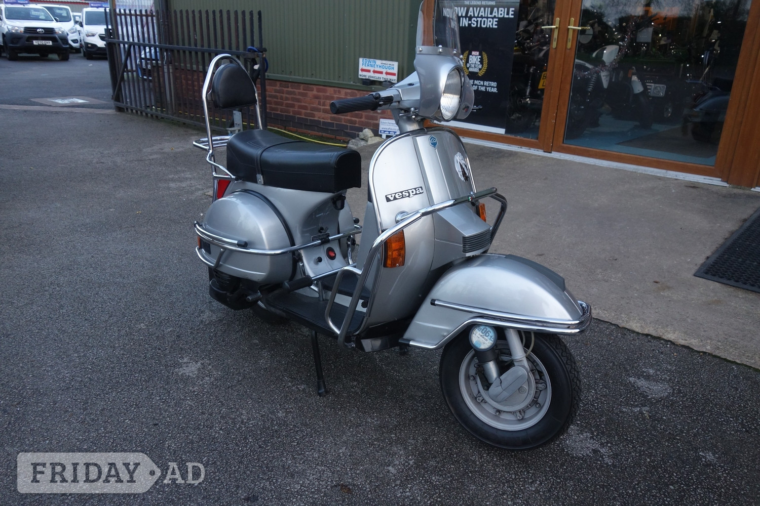 Piaggio T5 1999 in Rugeley