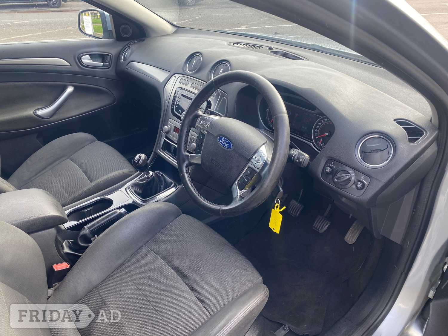Ford Mondeo 2010 - Cars