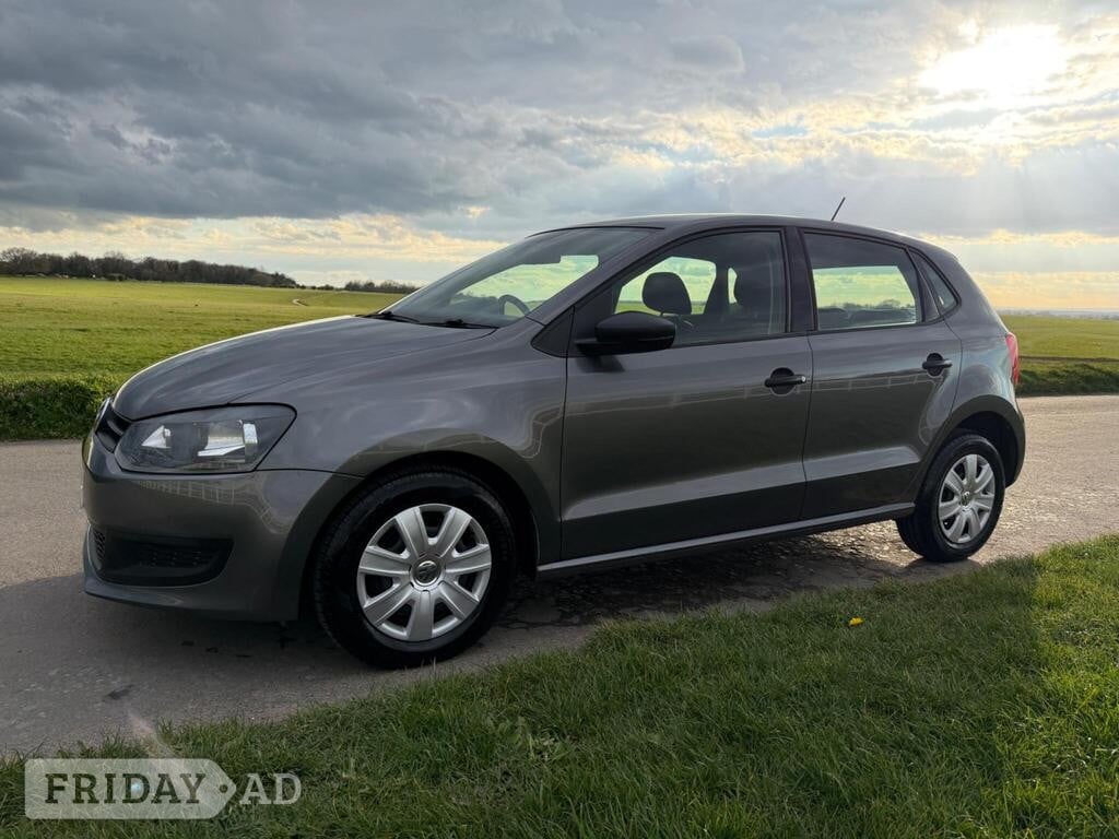 Volkswagen Polo 2014 - Cars in Epsom