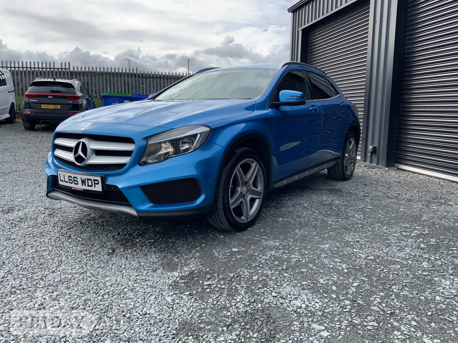 [ berth ]Mercedes-Benz GLA