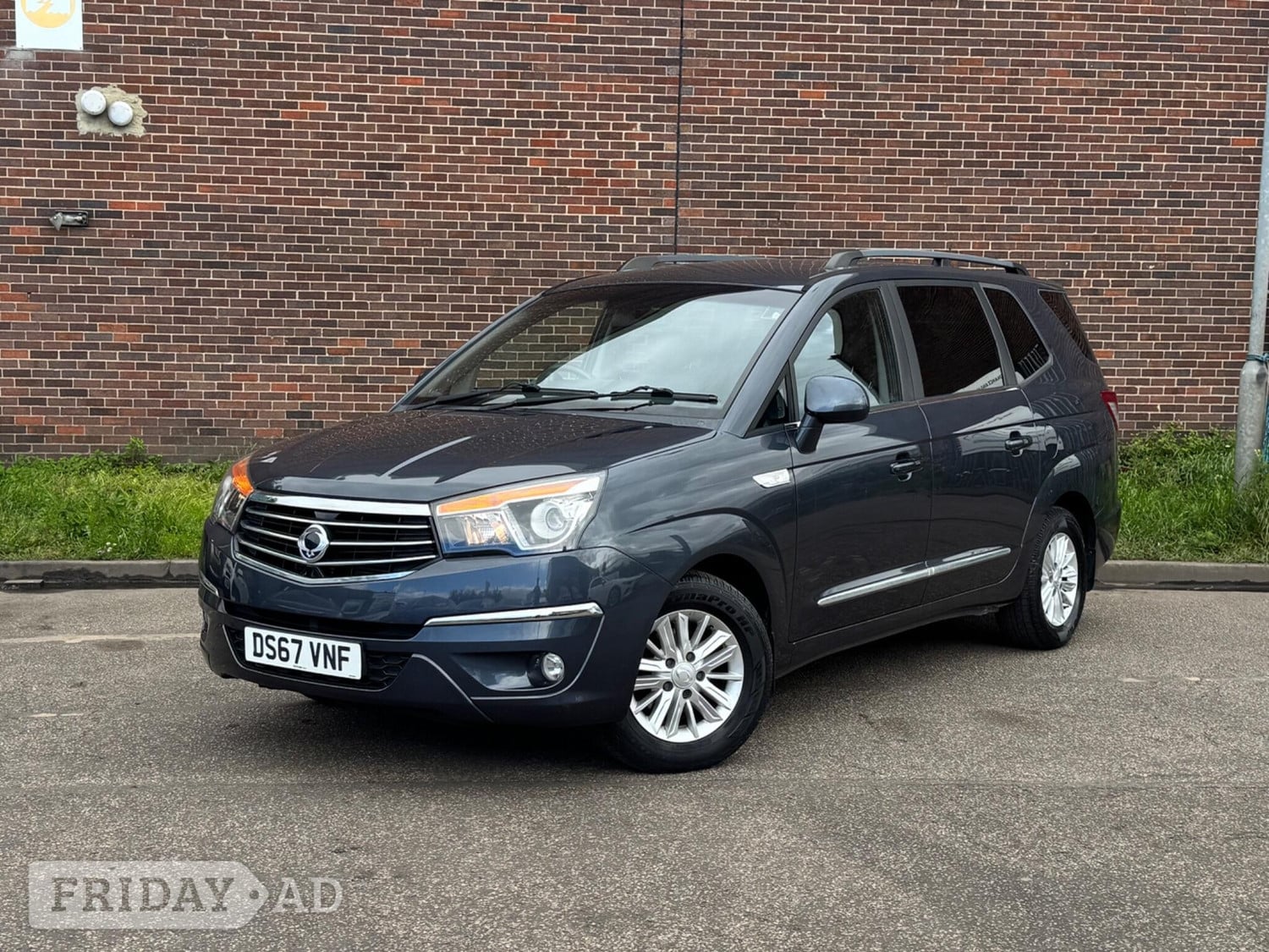 Ssangyong Turismo Leeds