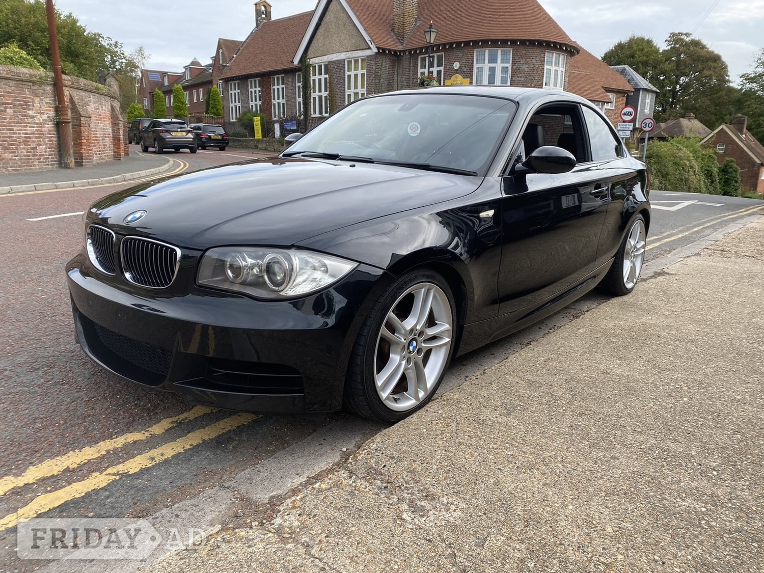 BMW 1 Series 2010 - Cars