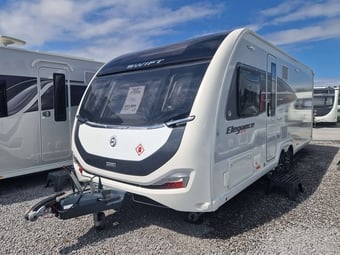 Swift Elegance Grande 835 2023