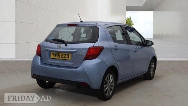 Toyota Yaris 2015 - Cars in Slough
